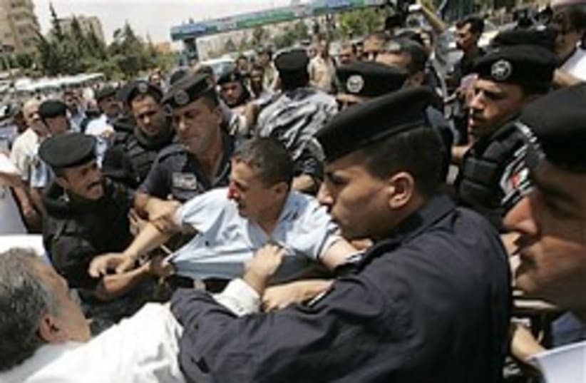 jordan riot protest arrest 248 88 ap (photo credit: )