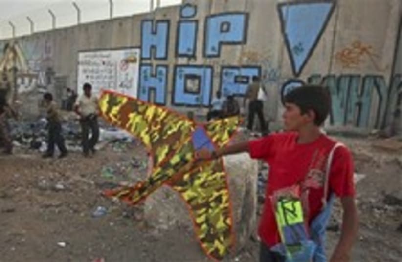 security fence kite palestinian 248 88 (photo credit: AP)