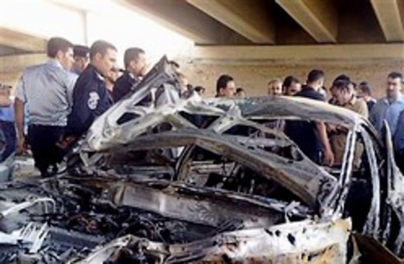 iraq car bomb 248.88 (photo credit: AP)