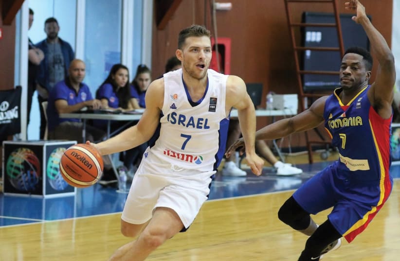 Guard Gal Mekel (left) seems certain to be part of Israel’s 12-man roster for EuroBasket 2017. (photo credit: ALINA-DIANA COJOCARU)