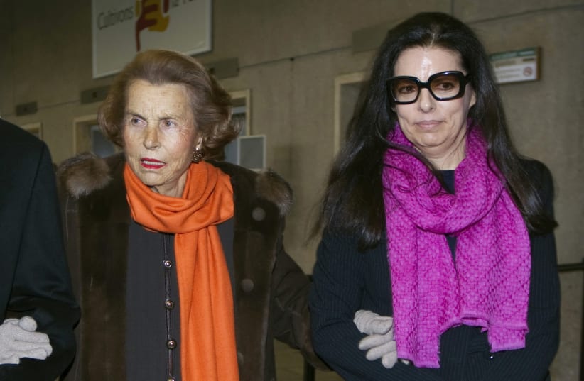 Liliane Bettencourt and her daughter Francoise Bettencourt Meyers. (photo credit: CHARLES PLATIAU / REUTERS)