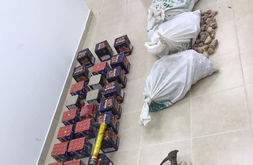 Weapons recovered after a car crash, September 2017 (photo credit: COURTESY ISRAEL POLICE)