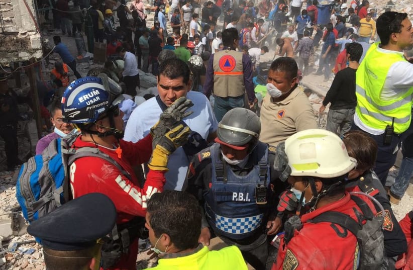  ZAKA International Rescue Unit volunteers aid in Mexico’s ongoing recovery operation. (photo credit: ZAKA)