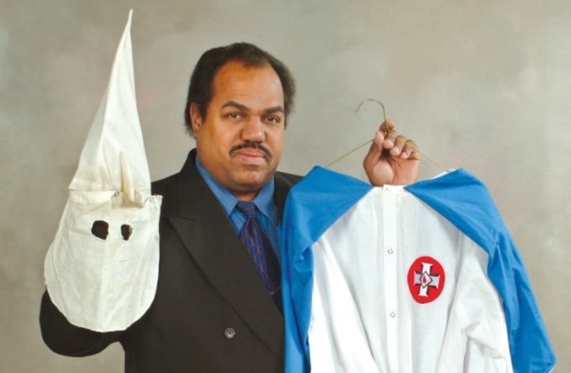 FOR OVER 30 years, African-American jazz pianist-vocalist Daryl Davis has worked to improve race relations by seeking out and befriending members of the Ku Klux Klan. (photo credit: Courtesy)