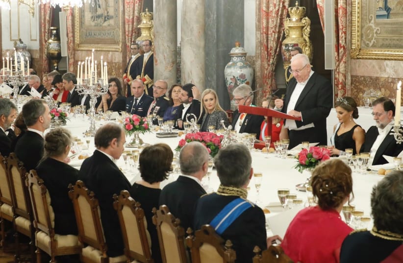 President Reuven Rivlin delivers remarks at a state dinner in Madrid, Spain, November 6, 2017. (photo credit: HAIM ZACH/GPO)