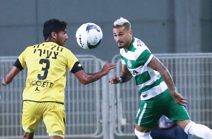 Maccabi Haifa midfielder Maor Buzaglo (right) (photo credit: DANNY MARON)