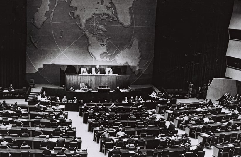 The UN vote, taking place in the main gallery of the Queens Museum (photo credit: GPO)