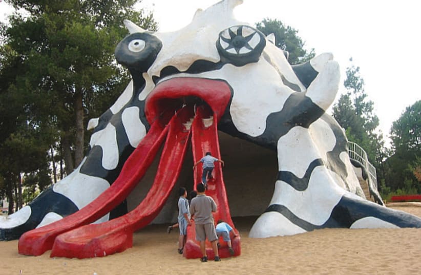 The famous ‘monster’ slide in Kiryat Hayovel. Secular residents do not feel that Mayor Nir Barkat’s plan for the neighborhood’s educational institutions take their interests into account (photo credit: Wikimedia Commons)