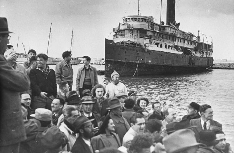 Arrivée d’immigrants juifs en Eretz Israël (photo credit: WIKIPEDIA)