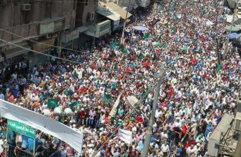 Thousands of protesters in Amman Jordan against the US decision to recognise Jerusalem as the capital of Israel.  (photo credit: SOCIAL MEDIA)