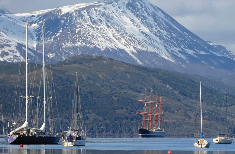A FOUR-MASTED ship sails toward the port of the world’s southernmost city of Ushuaia, at the very southernmost tip of Argentina (photo credit: FACUNDO SANTANA/REUTERS)