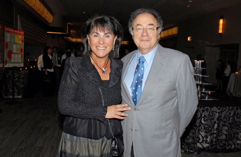 Billionaire Barry Sherman and wife Honey at a United Jewish Appeal annual event (photo credit: REUTERS/STRINGER)