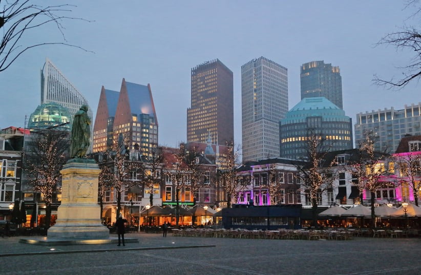 The Hague in winter (photo credit: STEVEN LEK / WIKIMEDIA COMMONS)