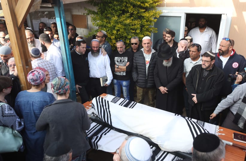 Funeral of Rabbi Raziel Shevach, murdered in West Bank terror attack shooting, January 10, 2017  (photo credit: MARC ISRAEL SELLEM)