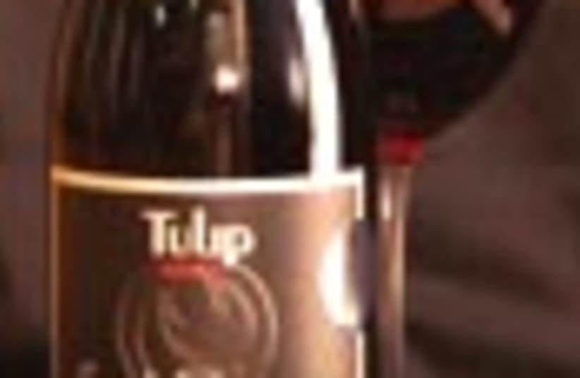 tulip wine 88 (photo credit: )