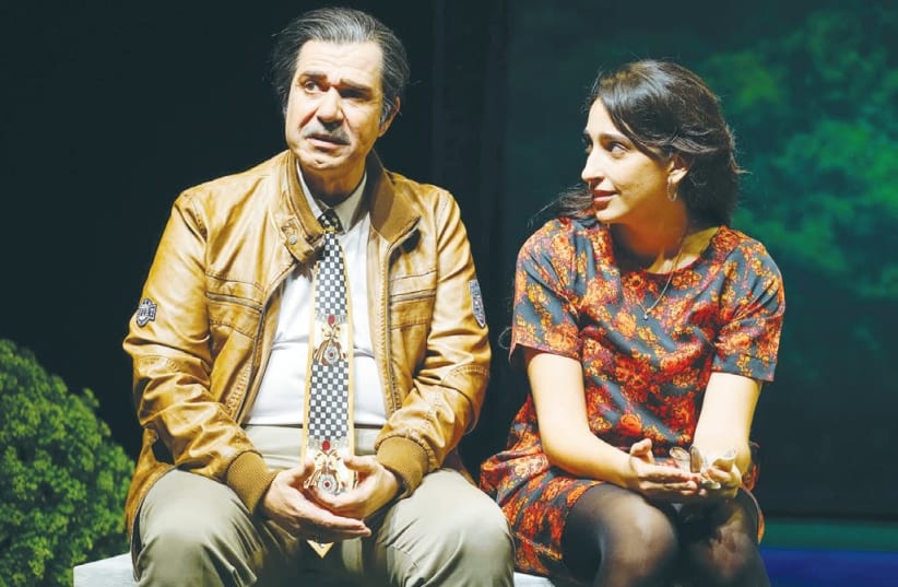Actor Izik Cohen and actress Alama Dishi in the play 'The who and the what.' (photo credit: RADI RUBINSTEIN)