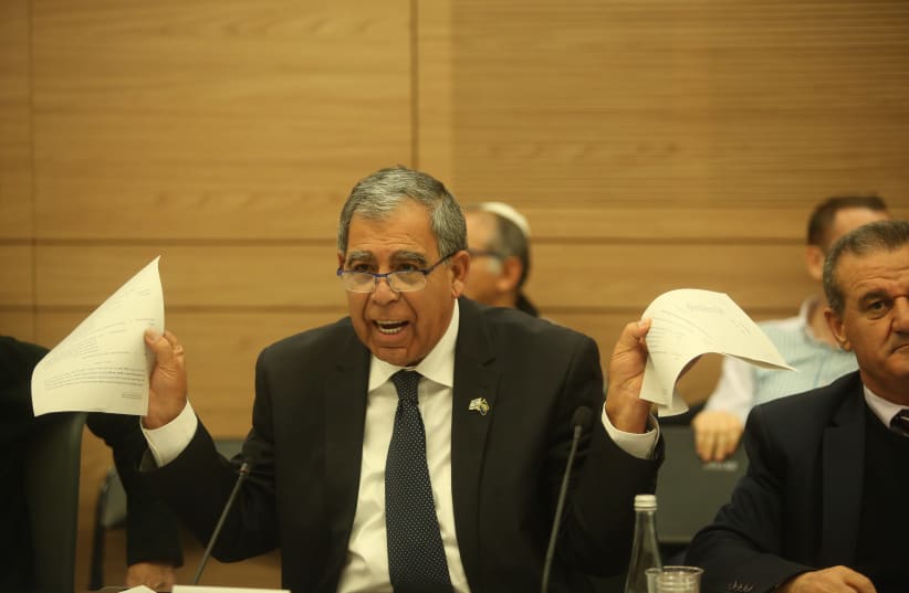 Mickey Levy at a finance committee meeting on January 15, 2018. (photo credit: MARC ISRAEL SELLEM/JERUSALEM POST ARCHIVES)