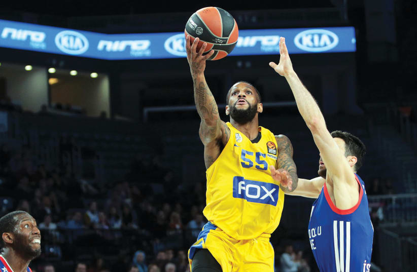 Maccabi Tel Aviv guard Pierre Jackson (55) scored a team-high 18 points in the 94-81 victory over Efes Istanbul in Euroleague action in Turkey (photo credit: UDI ZITIAT)