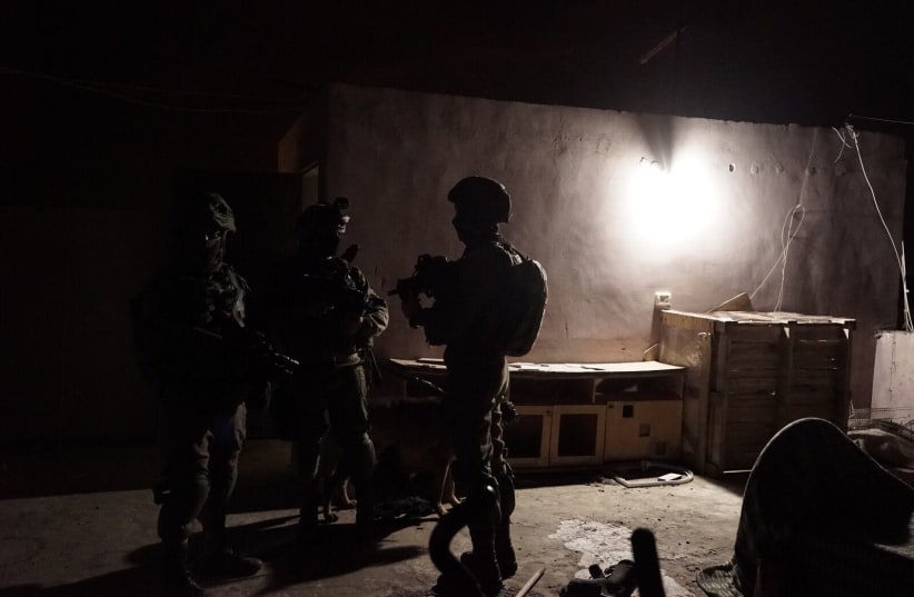 IDF forces during an overnight operation in the West Bank, March 18th, 2018. (photo credit: IDF SPOKESPERSON'S UNIT)