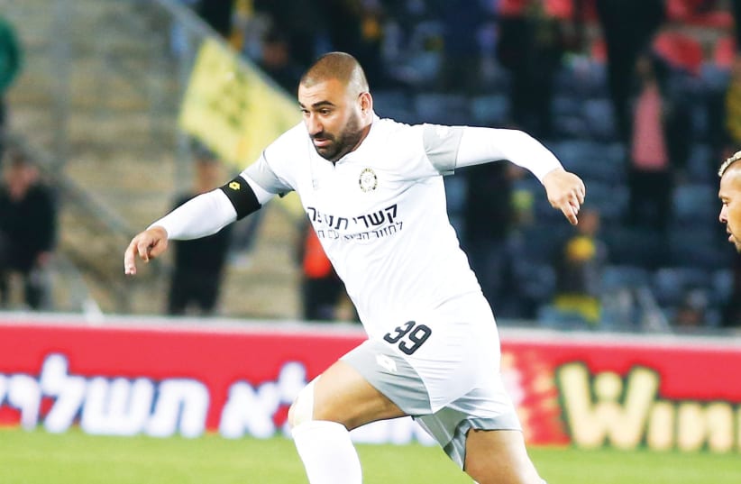 It is already too late for Maccabi Netanya midfielder Eran Levy to realize his full potential, but he has proven time and again this season that few players in the Premier League can compete with his genius on the pitch. (photo credit: DANNY MARON)