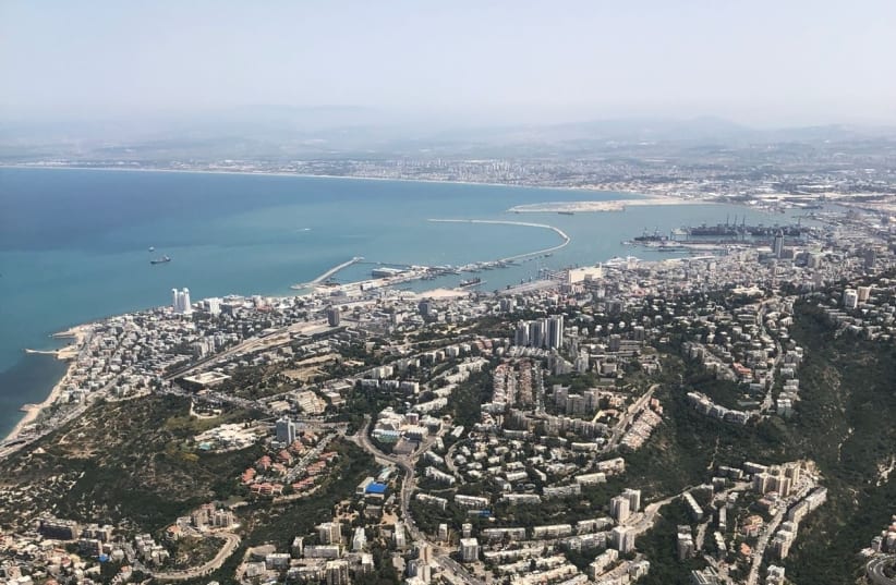 An aerial shot of Haifa during Israel's annual Independence Day airshow, April 19, 2018 (photo credit: ANNA AHRONHEIM)
