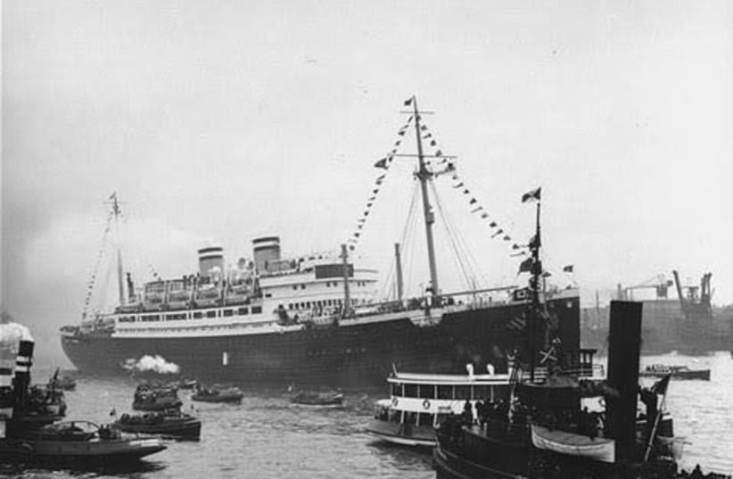 The MS St. Louis at the port of Hamburg, Germany  (photo credit: PUBLIC DOMAIN)