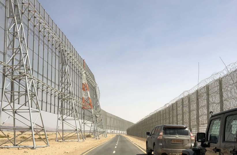State of the art smart fence to protect future Eilat Ilan and Assaf Ramon International Airport and the Jordanian border (photo credit: ANNA AHRONHEIM)