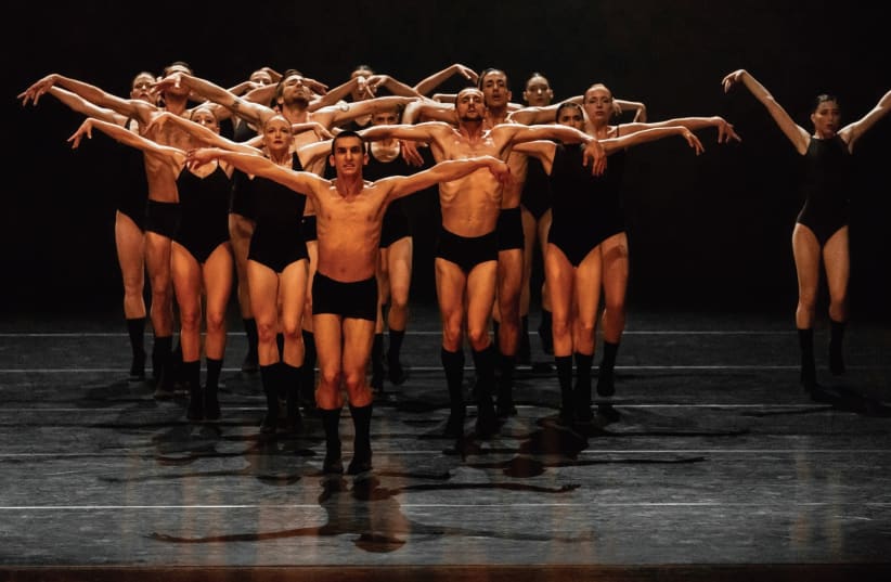 The Israel Ballet's Nova Carmen (photo credit: ARIEH VIGANDI TASHLITZKY)
