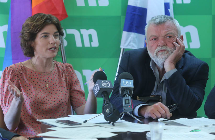 Meretz Chairwoman Tamar Zandberg (L) and MK Ilan Gilon (R) during a faction meeting on June 18th, 2018 (photo credit: MARC ISRAEL SELLEM/THE JERUSALEM POST)