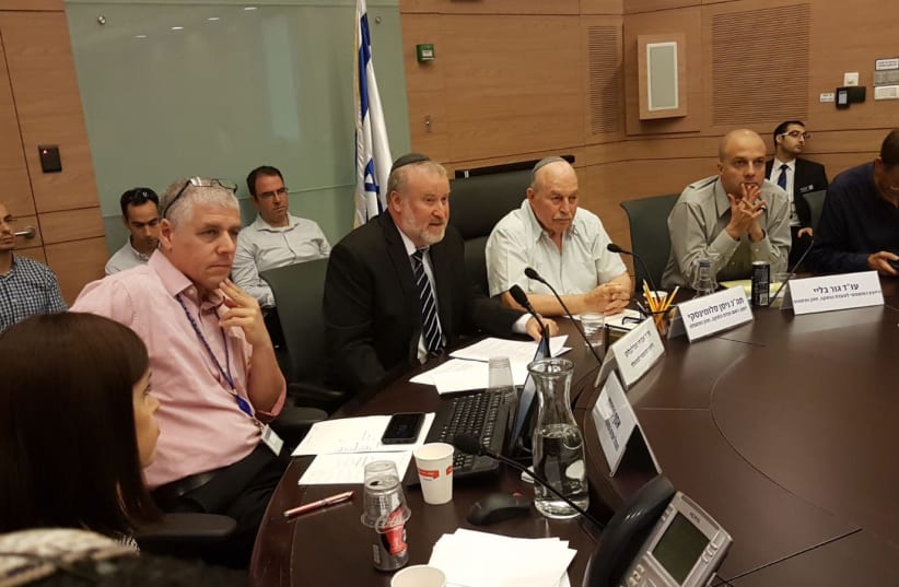 Attorney General Avichai Mandelblit (C) speaks in Knesset, June 27, 2018 (photo credit: Courtesy)