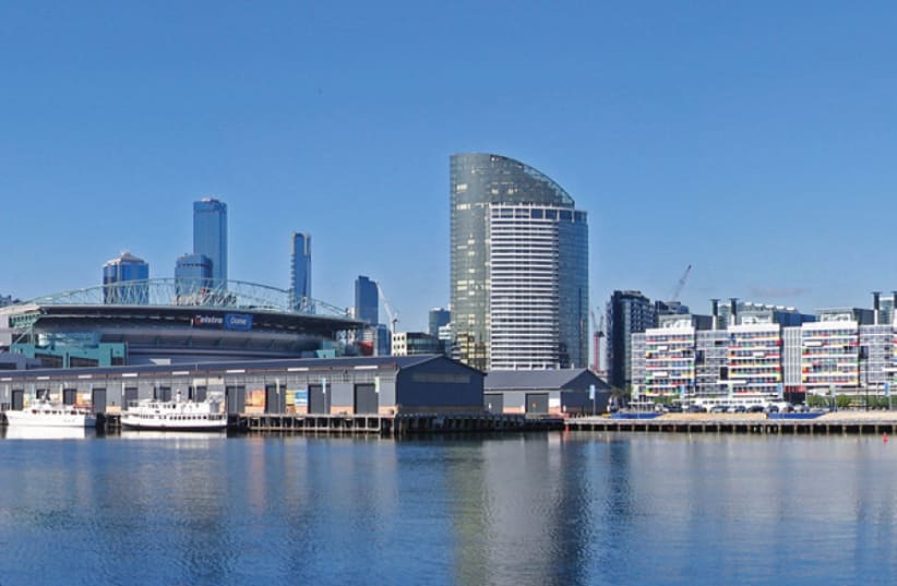 A view of the Melbourne Docklands and the city skyline from Waterfront City, looking across Victoria Harbour (photo credit: Wikimedia Commons)