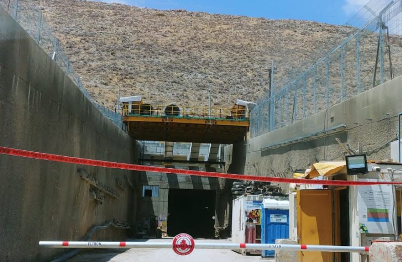 A closed construction site, after a tunnel collapse killed a worker, July 13, 2018 (photo credit: ISRAEL POLICE)
