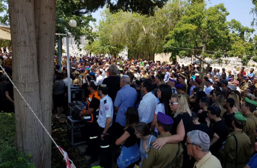 St.-Sgt. Aviv Levi funeral, July 22, 2018 (photo credit: ALON HACHMON)