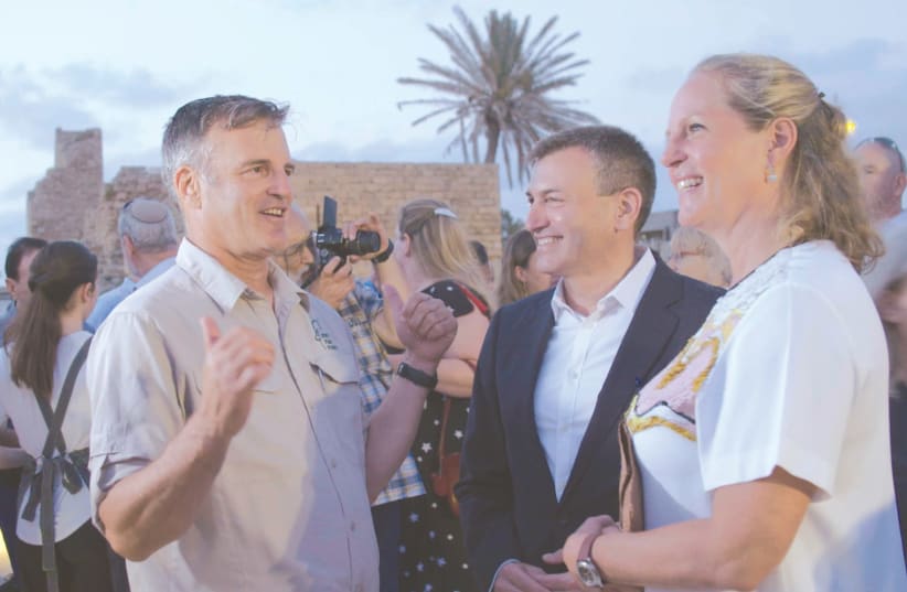 Baronesss Ariene de Rothschild with Shaul Goldstein, CEO of the Nature and Parks Authority and Guy Swersky, vice chairman of the Edmond de Rothschild Foundation in Caesarea (photo credit: COURTESY EDMOND DE ROTHSCHILD FOUNDATION)