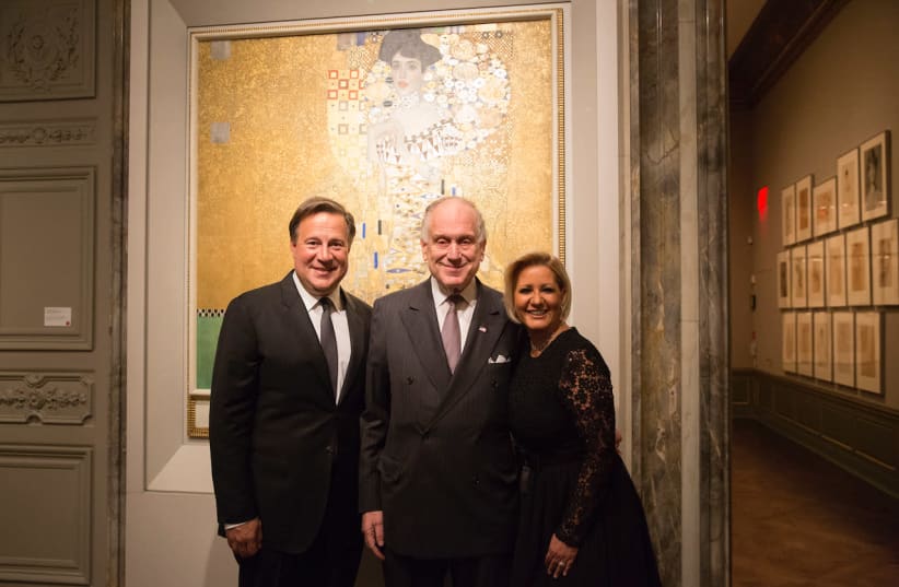 Ronald Lauder surrounded by the First Couple of Panama - President Juan Carlos Varela Rodríguez and First Lady Lorena Castillo García de Varela.  (photo credit: courtesy)