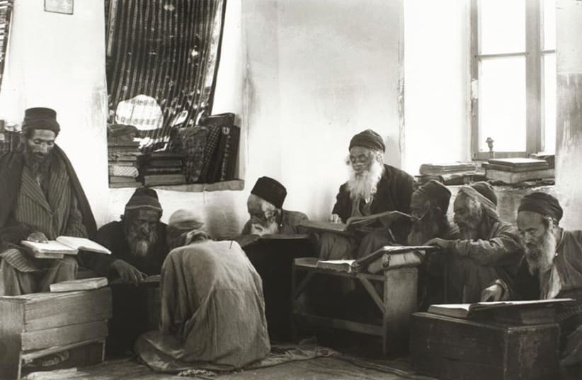 TORAH STUDY in the early 1920s. (photo credit: EPHRAIM MOSHE LILIEN/WIKIMEDIA COMMONS)