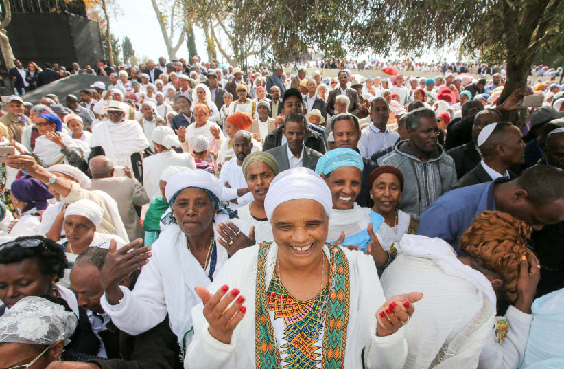Members of the Ethiopian community celebrate the Sigd festival in Jerusalem, 7 November, 2018 (photo credit: MARC ISRAEL SELLEM)