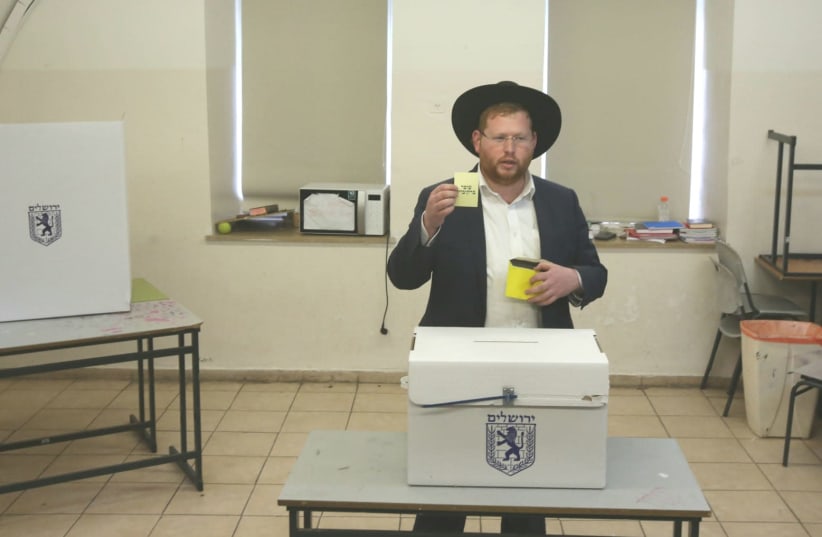 Haredi resident votes Ofer Berkovitch in Jerusalem election. (photo credit: MARC ISRAEL SELLEM)