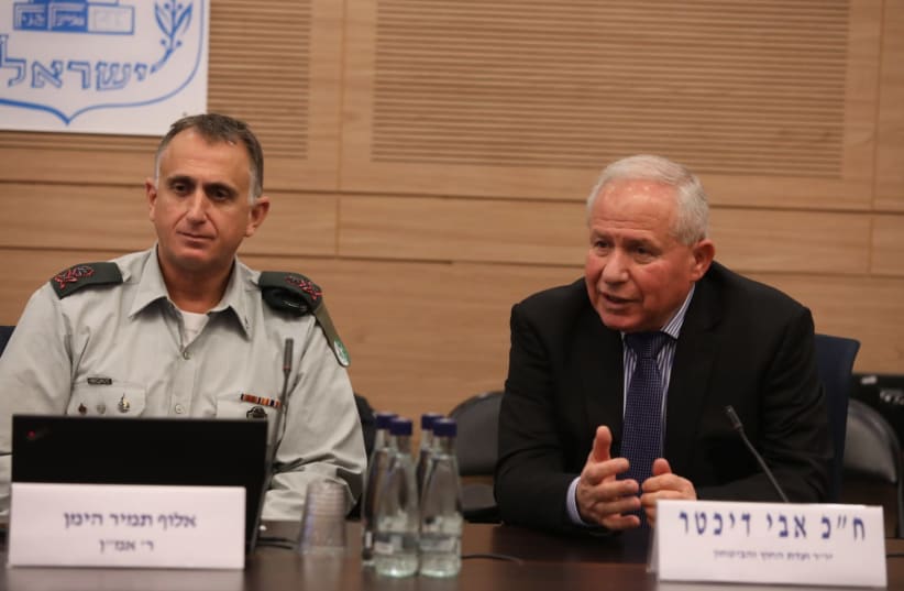 Tamir Heiman (L) addresses the Knesset's Foreign Affairs and Defense Committee, December 11th, 2018 (photo credit: KNESSET SPOKESPERSON'S OFFICE)