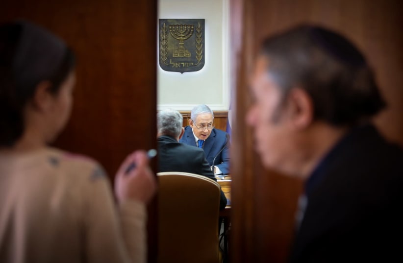 Prime Minister Benjamin Netanyahu at a weekly cabinet meeting, December 16th, 2018 (photo credit: MARC ISRAEL SELLEM/THE JERUSALEM POST)