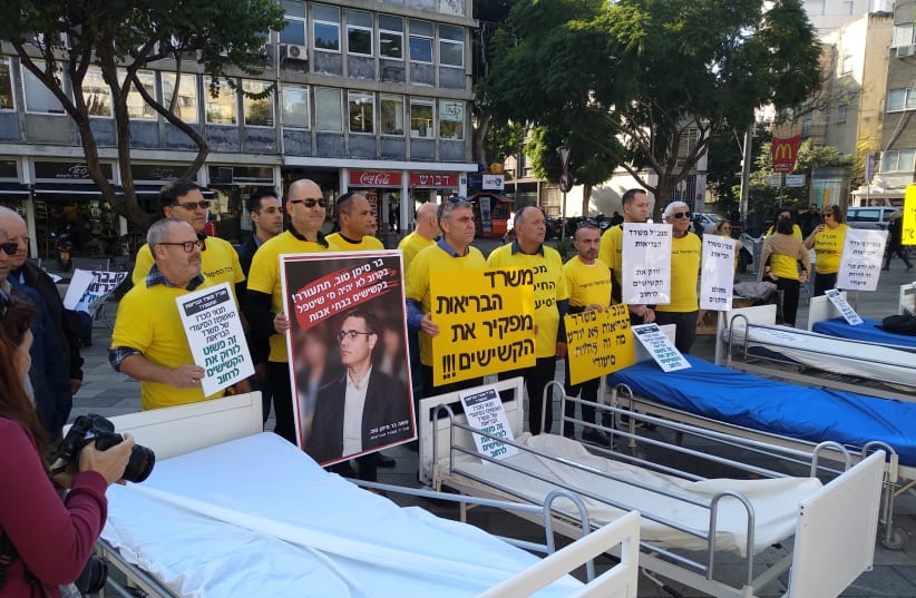 Protests demonstrate against government's elderly care decision, December 23, 2018 (photo credit: Courtesy)