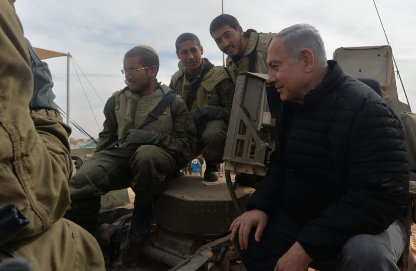 Prime Minister Benjamin Netanyahu visting IDF troops  (photo credit: KOBI GIDEON/GPO)