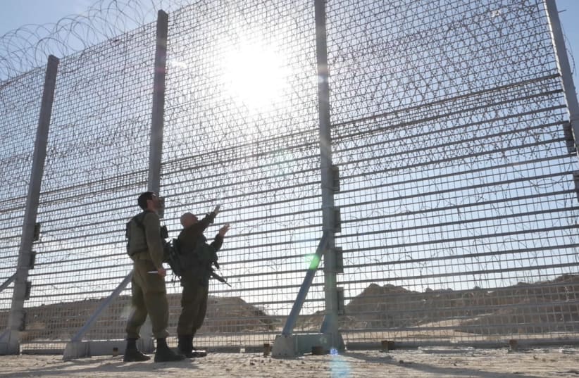 Defense Ministry begins construction of smart-fence along Gaza border. (photo credit: DEFENSE MINISTRY)