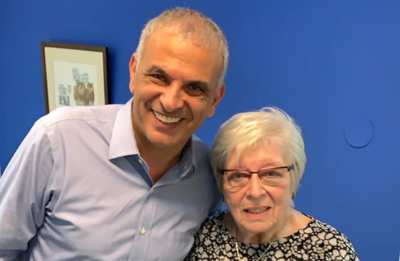 Naomi Folkman with Minister Moshe Kahlon just prior to her death on Tuesday, February 5, 2019 (photo credit: KULANU)
