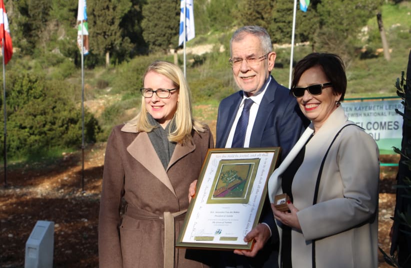 Austrian President Dr. Alexander Van der Bellen (center) with his KKL-JNF Planting Certificate (photo credit: YOAV DEVIR KKL-JNF)