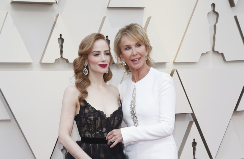 Trudie Styler (R) and Jamie Ray Newman (L) pose at the 91st Academy Awards - Oscars arrivals, Hollywood, Los Angeles, California, U.S., February 24, 2019 (photo credit: MARIO ANZUONI/REUTERS)