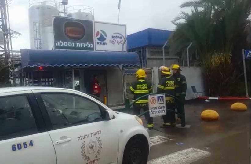 Firefighters outside the Nestle ice cream factory in the Beer Tuvia industrial zone near Kiryat Malachi, February 28, 2019 (photo credit: Courtesy)