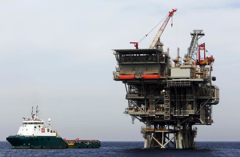 An Israeli gas platform, controlled by a U.S.-Israeli energy group, is seen in the Mediterranean sea, some 15 miles (24 km) west of Israel's port city of Ashdod (photo credit: REUTERS/AMIR COHEN)