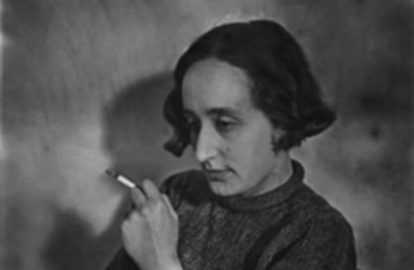 A 1936 PORTRAIT of Edith Tudor-Hart. (photo credit: Wikimedia Commons)