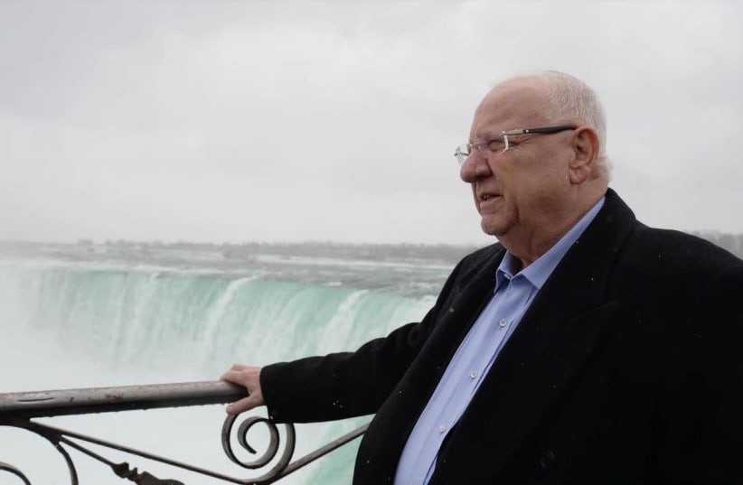 President Reuven Rivlin in Canada visiting Niagara Falls (photo credit: MARC NEYMAN/GPO)